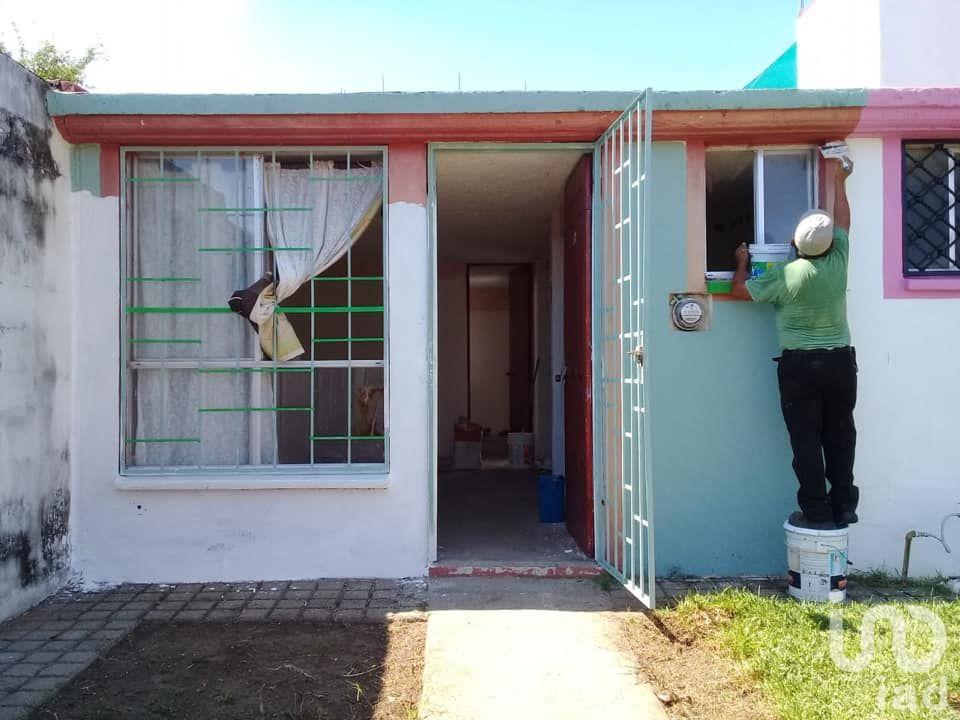 CASA EN VENTA EN FRACCIONAMIENTO MARQUESA