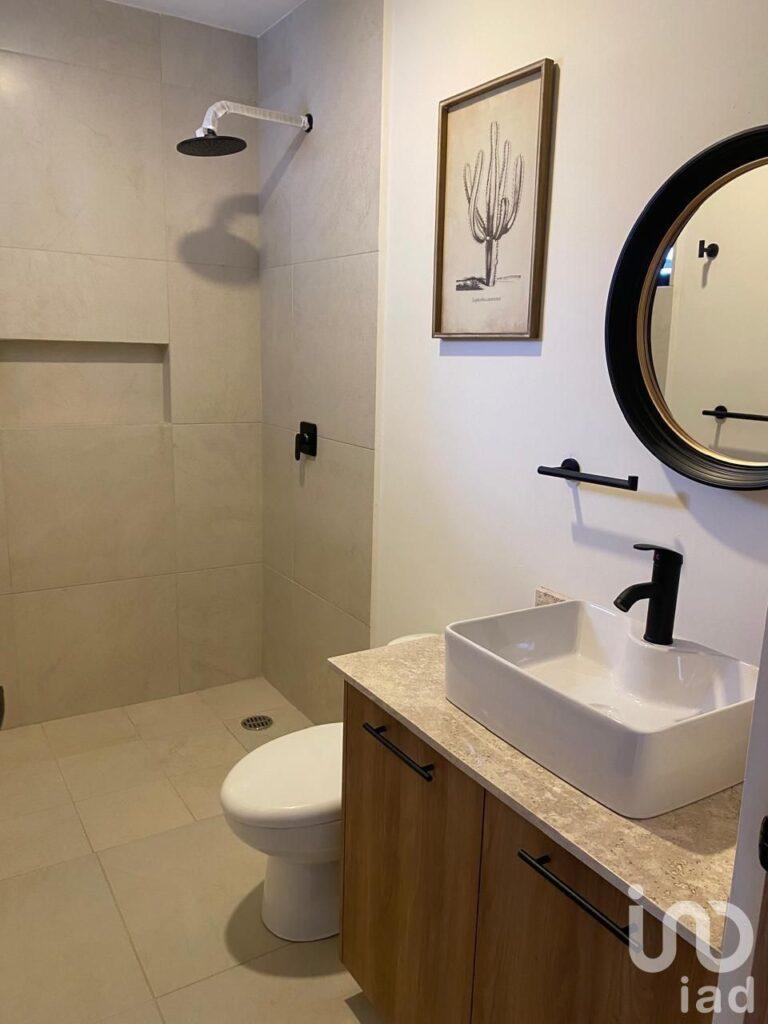 Residencial en Celaya, Casa en Quintas de Campo Real |4R | 3B | 216 m² terreno