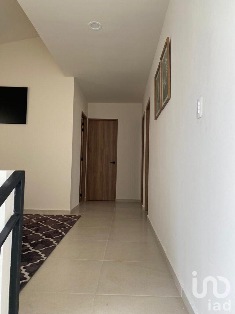 Residencial en Celaya, Casa en Quintas de Campo Real |4R | 3B | 216 m² terreno