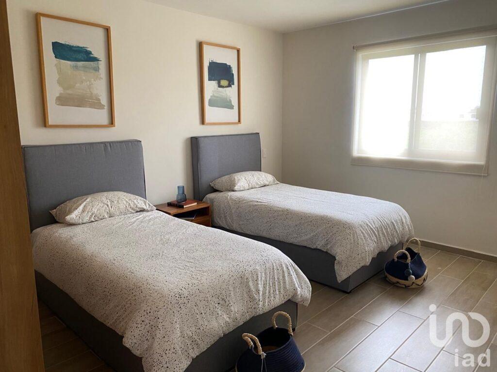 Residencial en Celaya, Casa en Quintas de Campo Real |4R | 3B | 216 m² terreno