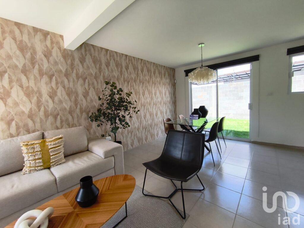 Casas en venta de 2 y de 3 recámaras en periférico Norte de SLP en privada con amenidades