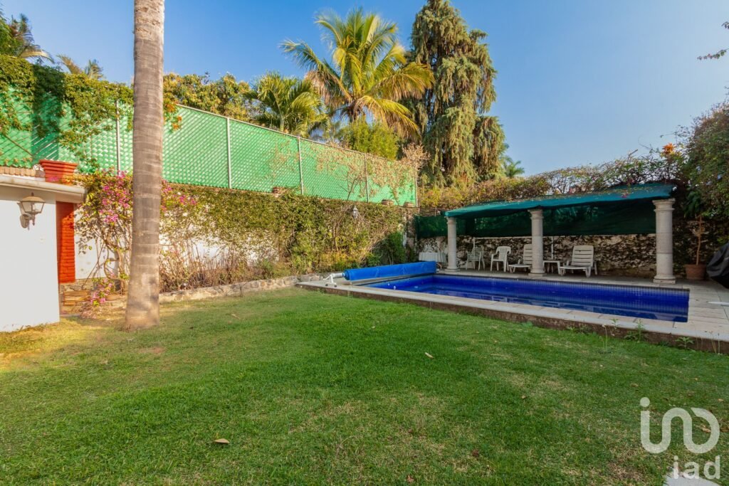 CASA EN VENTA RECAMARA CON BAÑO EN PLANTA BAJA CHULAVISTA CUERNAVACA