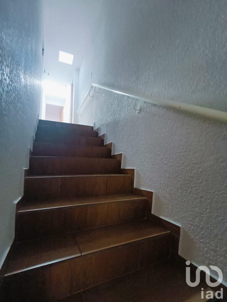 SE VENDE CASA EN INFONAVIT CAMELINAS ATRAS DEL IMSS CAMELINAS