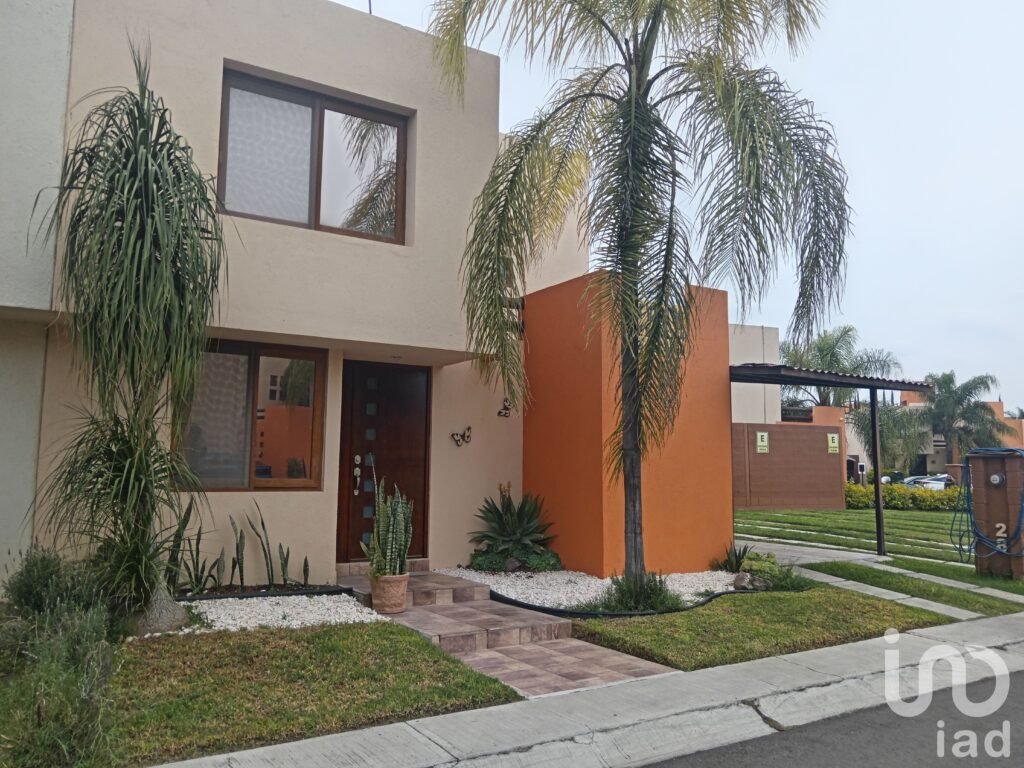Casa Modelo Barcelona en venta en Puerta Real, Corregidora, Querétaro