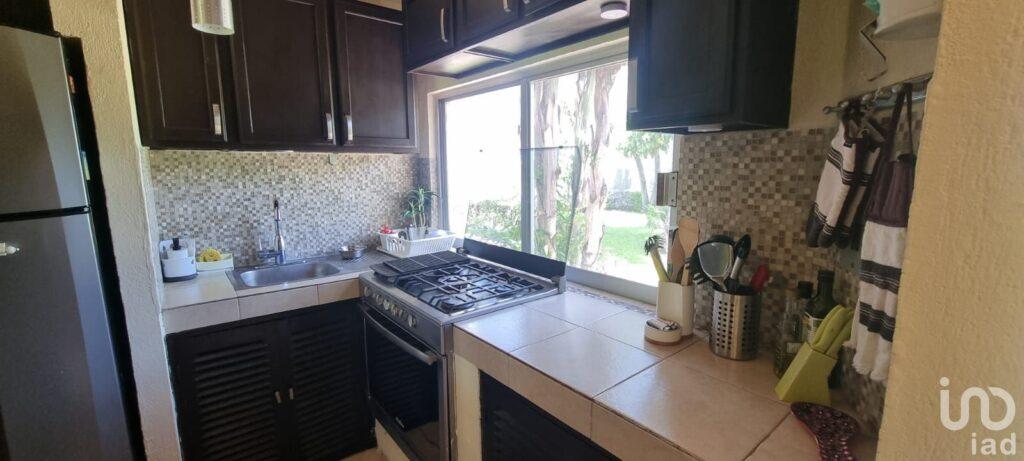 Casa amueblada en renta Villas 1 Xochi, con alberca y seguridad, 50 min de CDMX