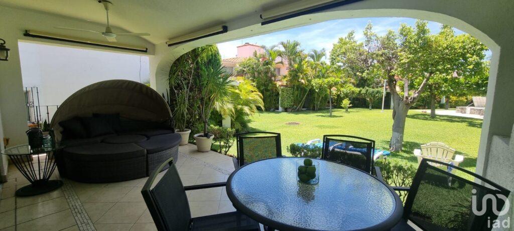 Casa amueblada en renta Villas 1 Xochi, con alberca y seguridad, 50 min de CDMX