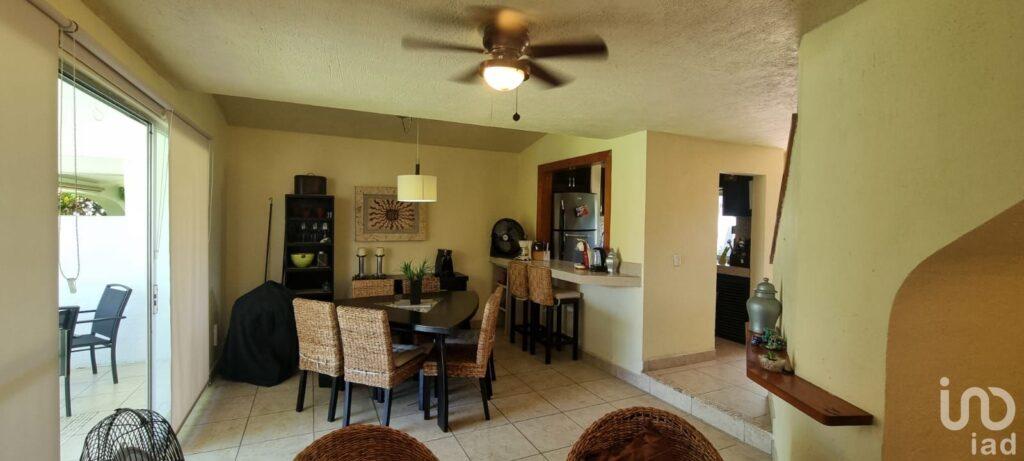 Casa amueblada en renta Villas 1 Xochi, con alberca y seguridad, 50 min de CDMX