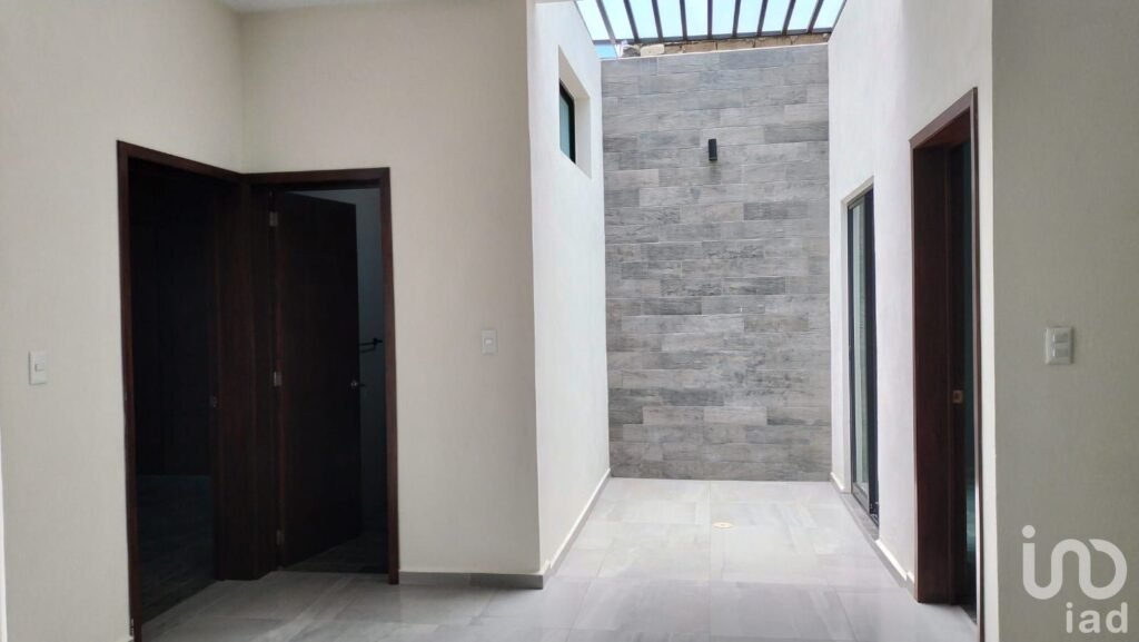 Casa de un nivel en zona residencial, 3 Recámaras al Norte de V de A.