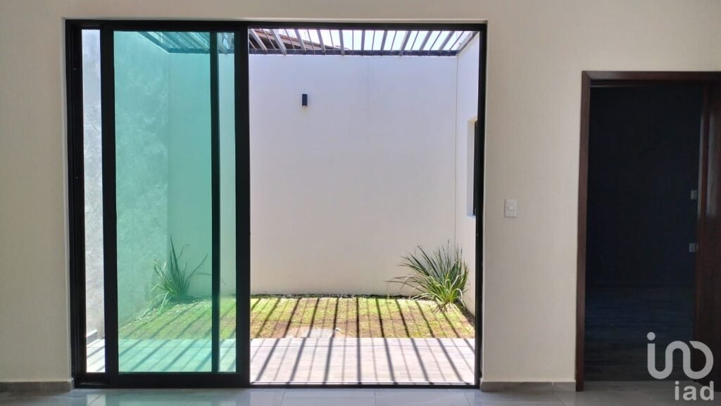 Casa de un nivel en zona residencial, 3 Recámaras al Norte de V de A.