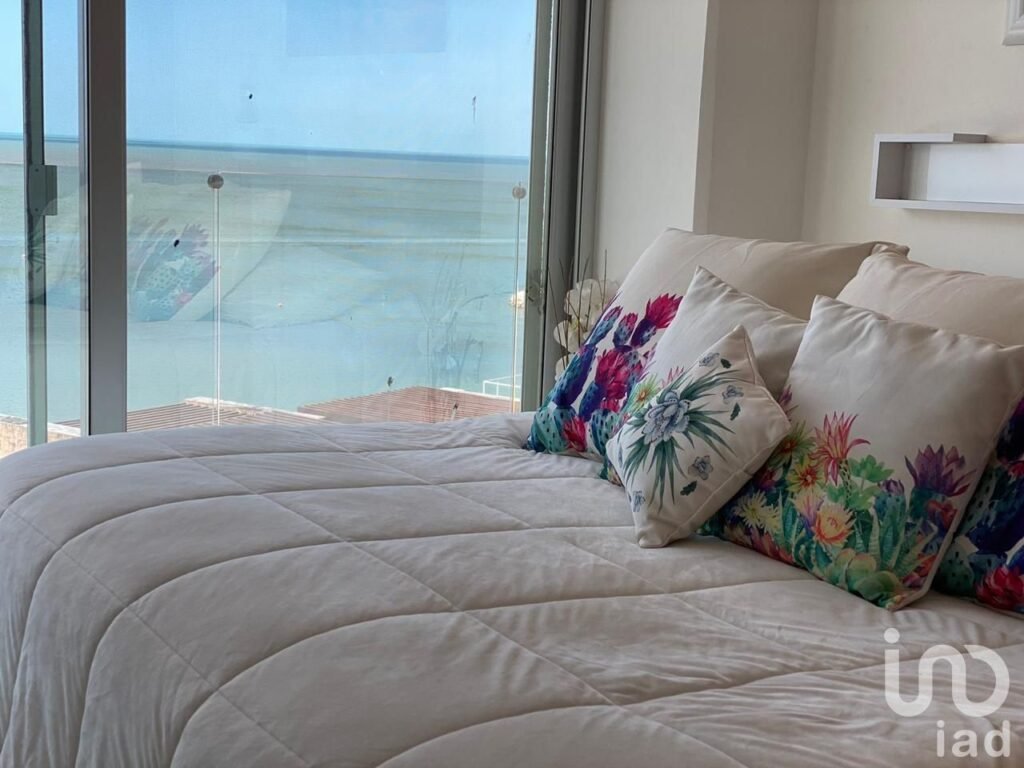 DEPARTAMENTO EN VENTA EN TORREMAR, COUNTRY CLUB,  LERMA, CAMPECHE