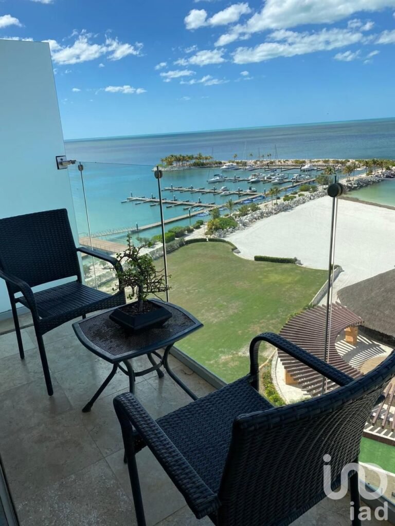 DEPARTAMENTO EN VENTA EN TORREMAR, COUNTRY CLUB,  LERMA, CAMPECHE