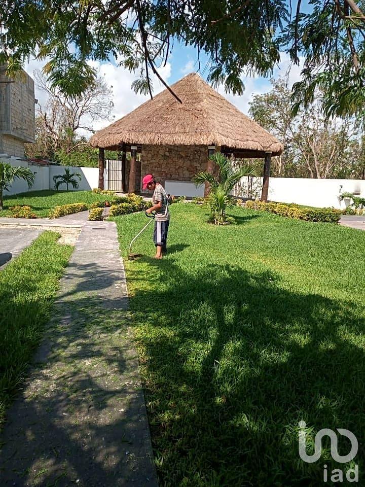 VENTA DE CASA AMUEBLADA CON ALBERCA EN PLAYA DEL CARMEN