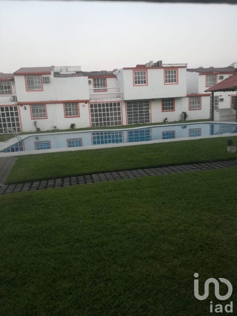 VENTA DE CASA EN FRACCIONAMIENTO JOYAS DEL MARQUEZ , ACAPULCO GUERRERO