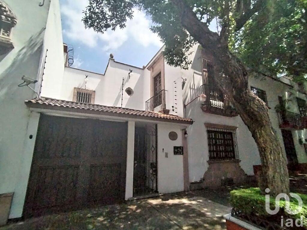 Venta de Casa en Rio Balsas, Col. Cuauhtémoc.