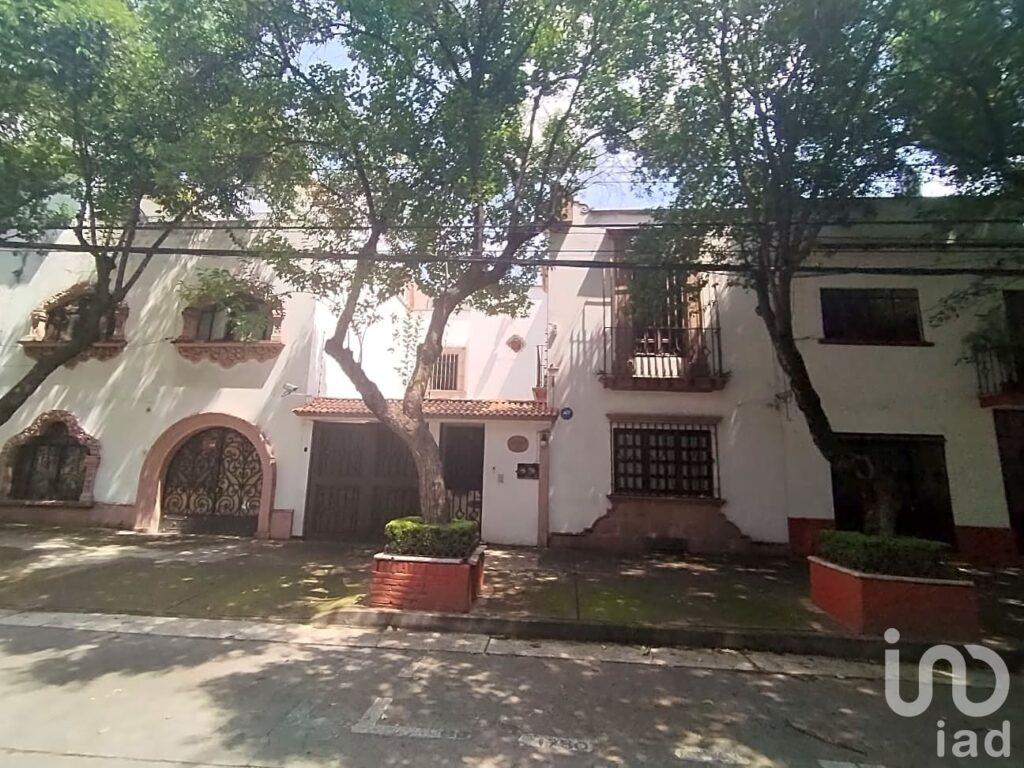 Venta de Casa en Rio Balsas, Col. Cuauhtémoc.