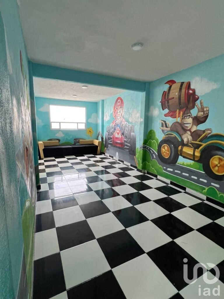 VENTA DE SALON DE FIESTAS INFANTILES CON AREA COMERCIAL EN ECATEPEC