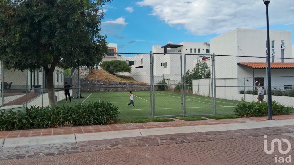 Terreno en VENTA, Pedregal de Schoenstatt, Corregidora, Queretaro. Con proyecto aprobado