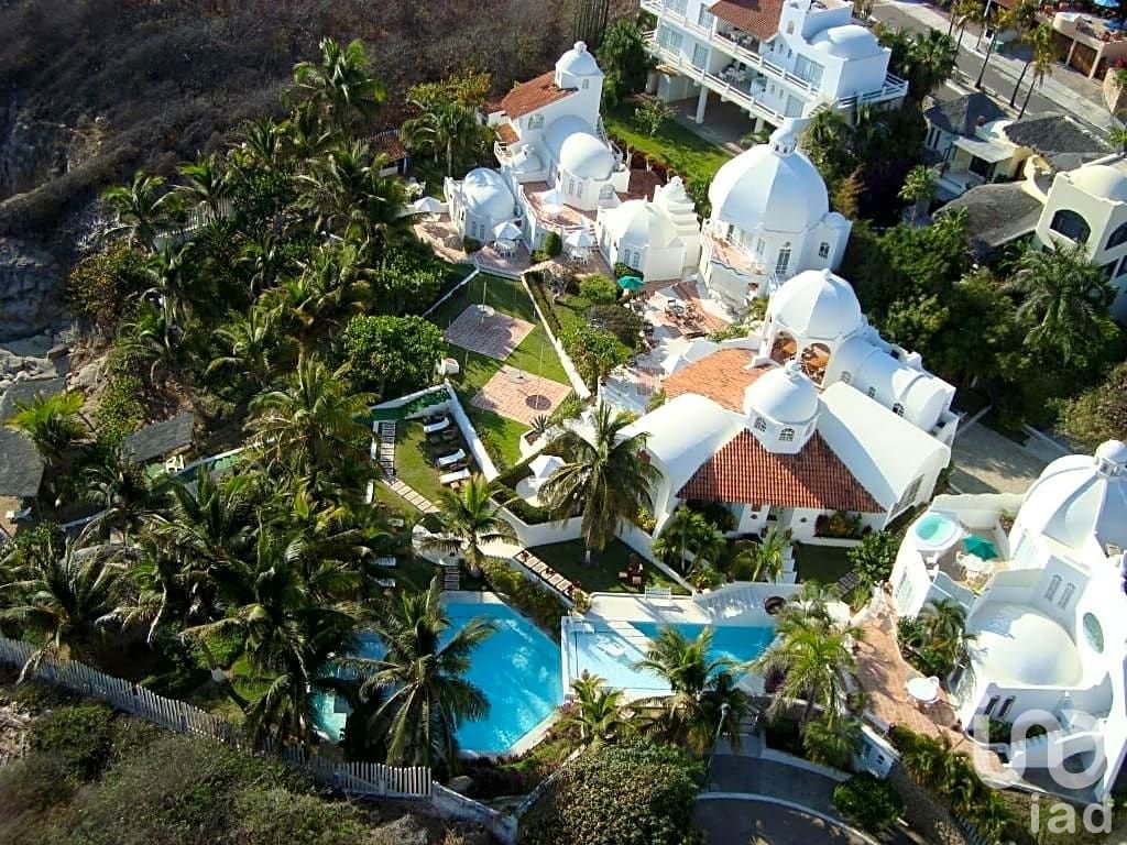 Complejo hotelero en Bahías de Huatulco a pie de playa