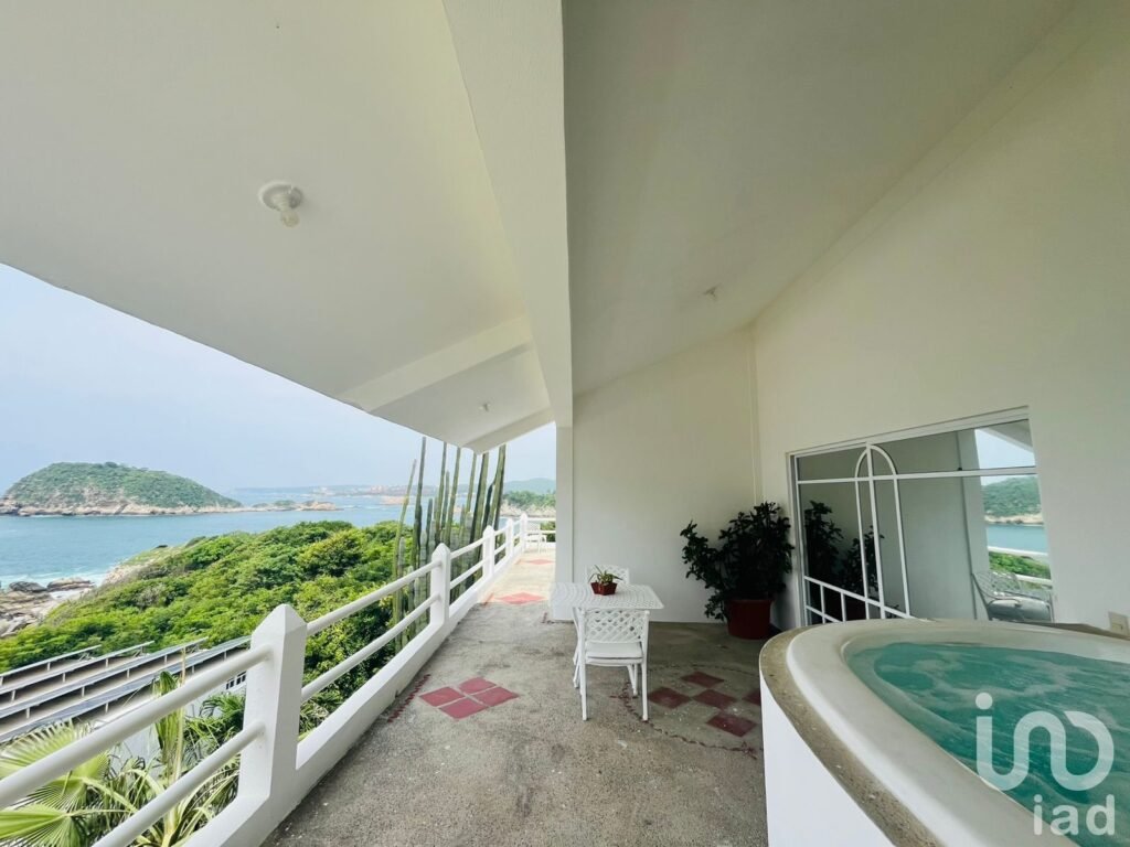 Complejo hotelero en Bahías de Huatulco a pie de playa