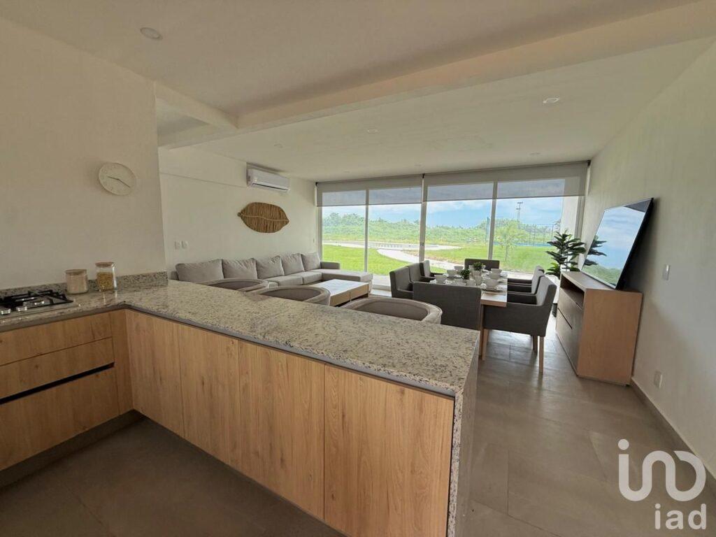 Departamento en preventa con  club de playa en Acapulco diamante