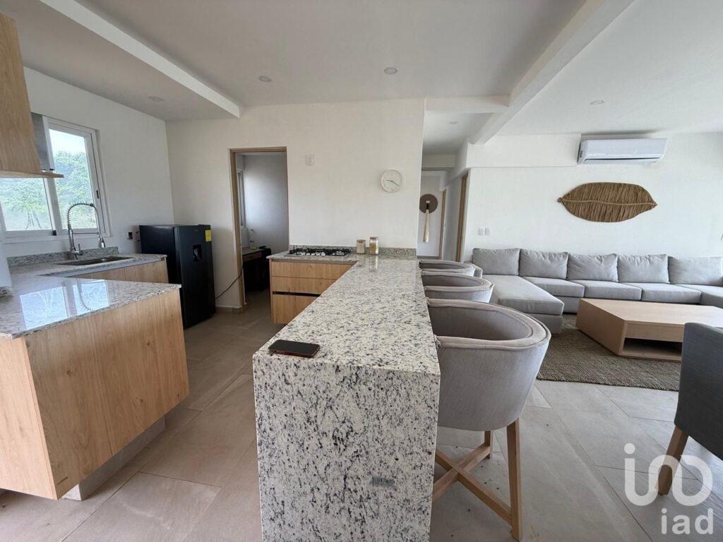 Departamento en preventa con  club de playa en Acapulco diamante