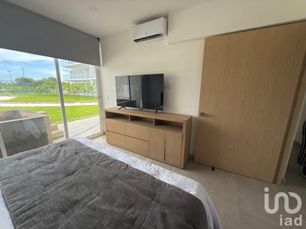 Departamento en preventa con  club de playa en Acapulco diamante