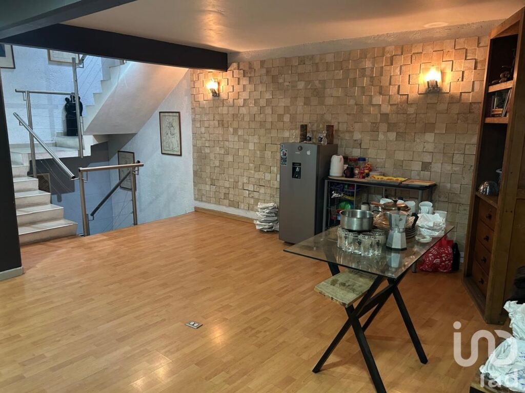 AMPLIA CASA EN VENTA EN CULHUACAN