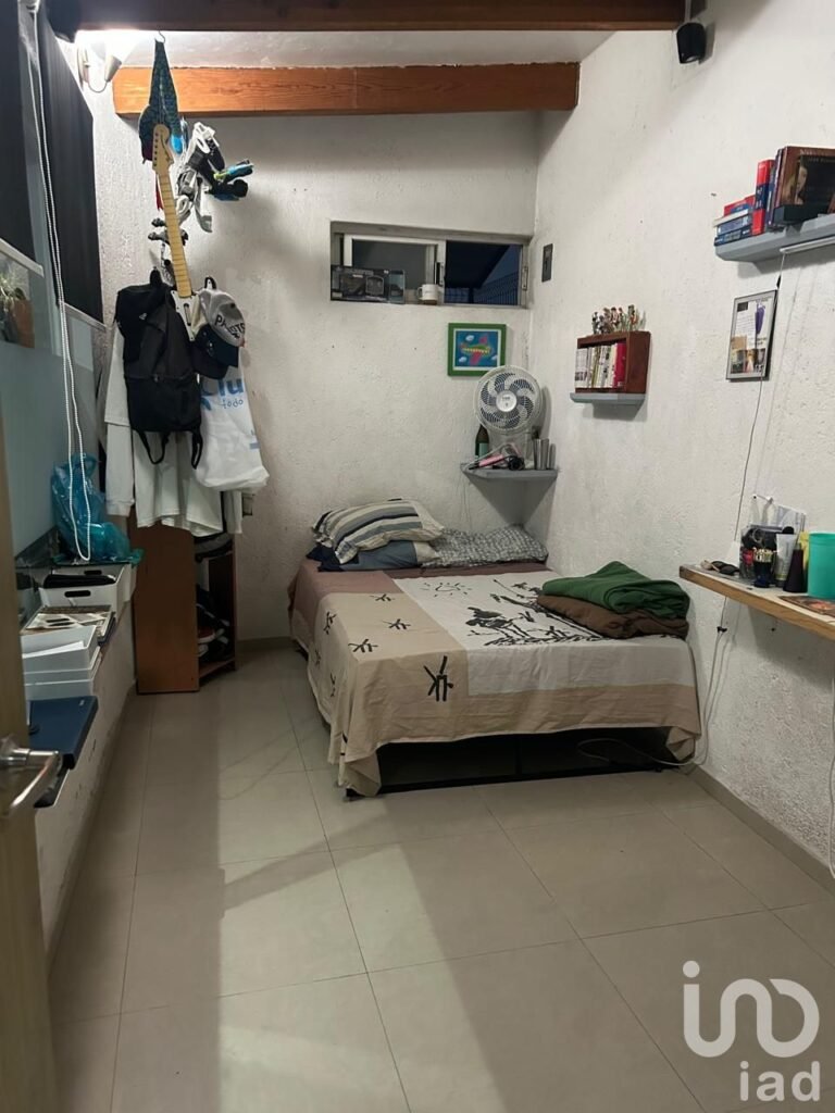 AMPLIA CASA EN VENTA EN CULHUACAN