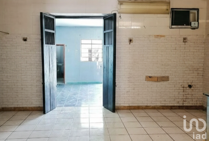 CASA EN VENTA EN CENTRO DE MÉRIDA, PARA REMODELAR