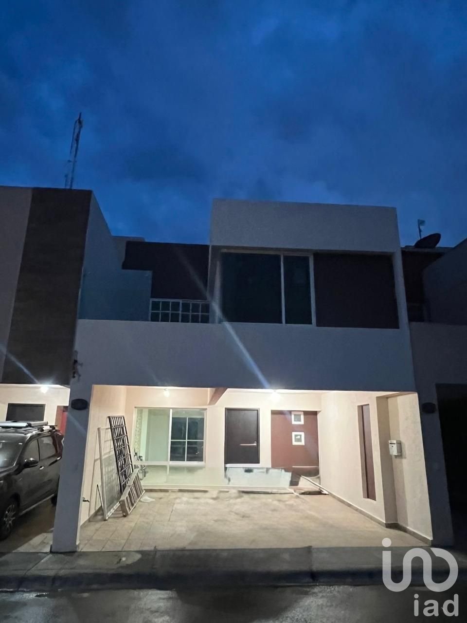 CASA EN VENTA EN AMÉRICAS III, EN ECATEPEC CON TERRENO EXCEDENTE