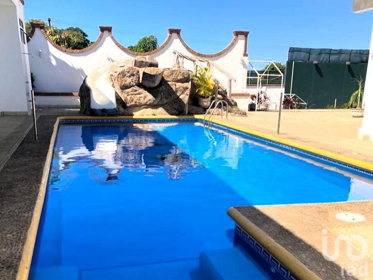 Casa de descanso, ubicación estratégica,cerca de autopista Jala-Vallarta ideal para vivir e invertir