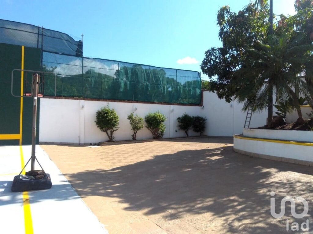 Casa de descanso, ubicación estratégica,cerca de autopista Jala-Vallarta ideal para vivir e invertir