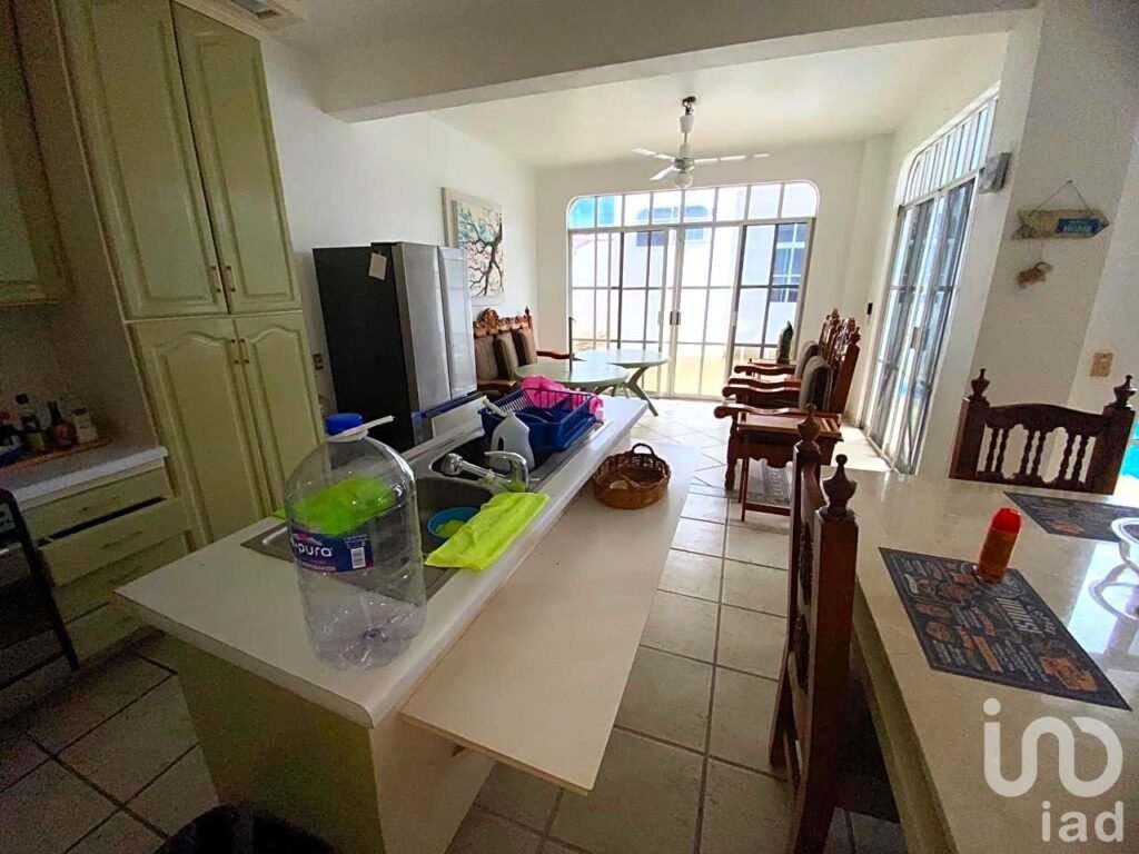 Casa de descanso, ubicación estratégica,cerca de autopista Jala-Vallarta ideal para vivir e invertir