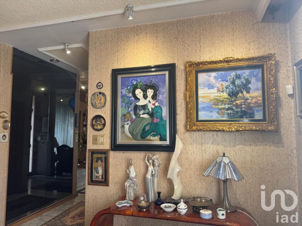 CASA BOSQUES DE LAS LOMAS