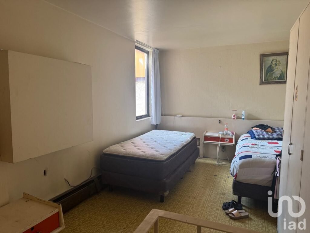 CASA BOSQUES DE LAS LOMAS