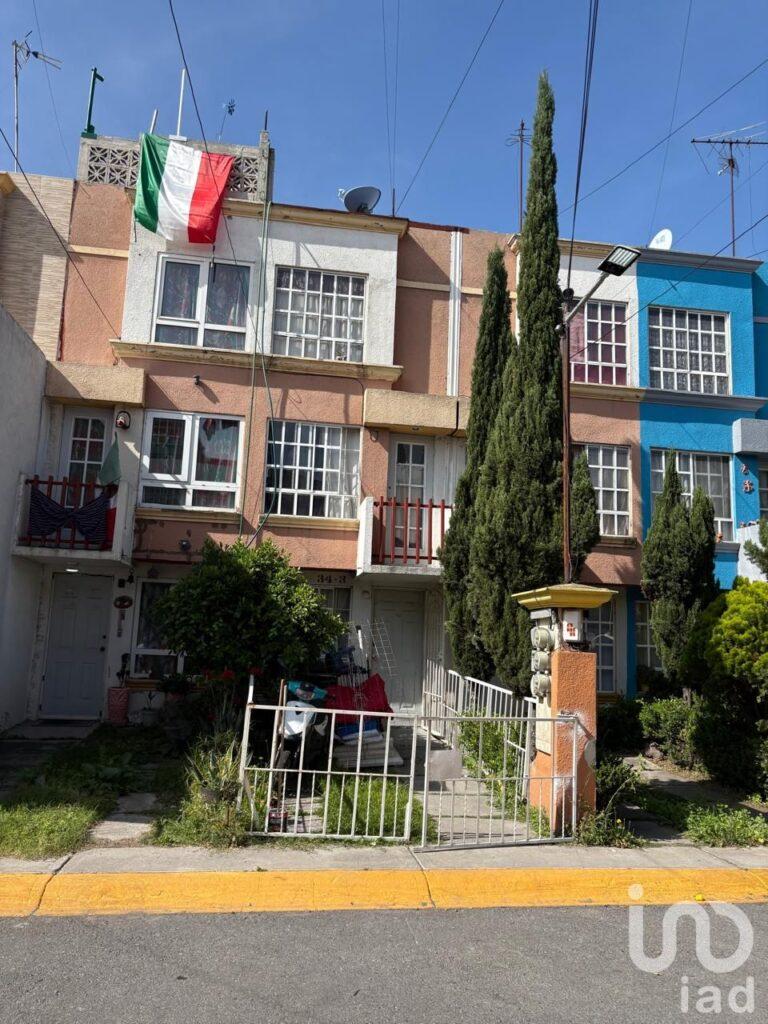 Casa en VENTA, Los Héroes Tecamac