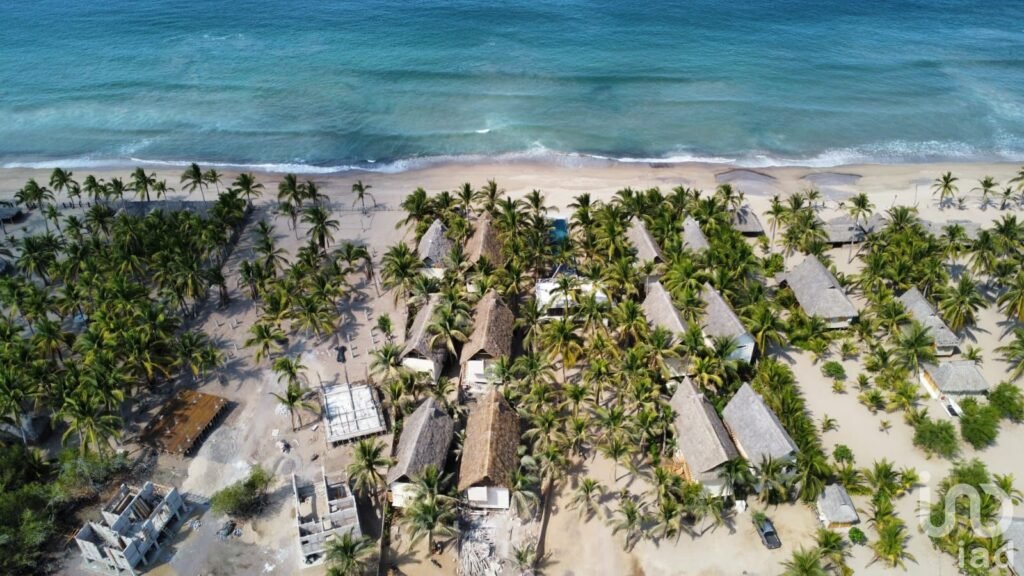 FRACCIÓN DE DEPARTAMENTO- PLANTA BAJA EN Venta en Condo-hotel, La Manzanilla, Jalisco-