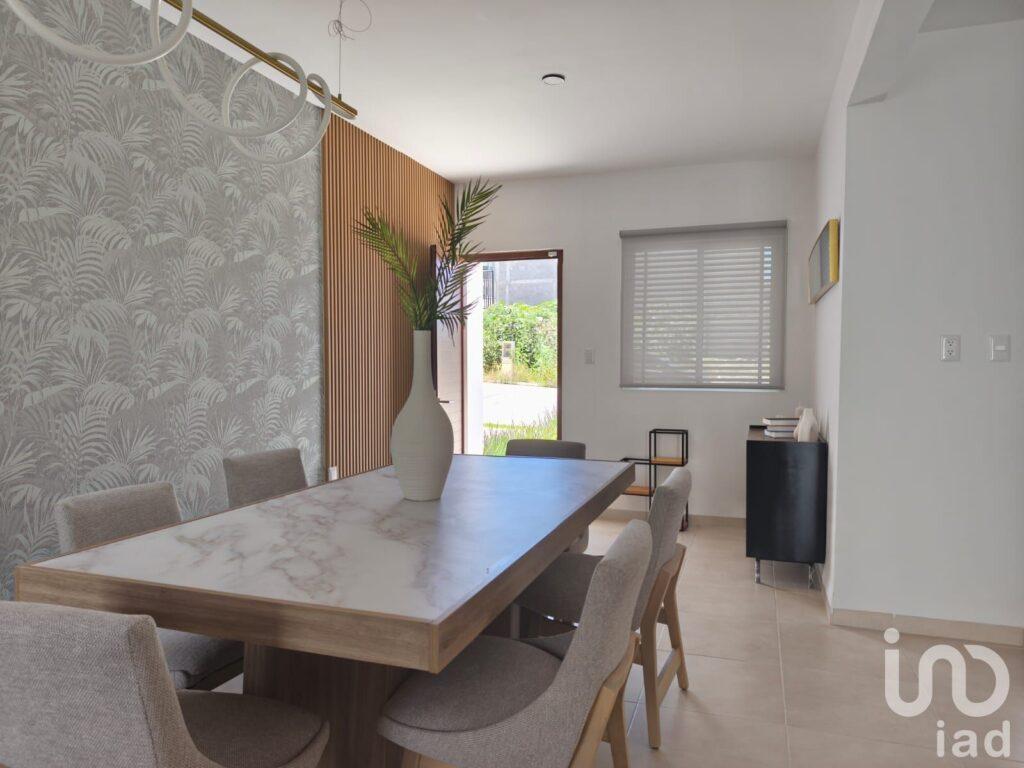 Casa en Venta de 4 recámaras, por Fuerte Ventura $2,460,000 a tan solo 5 minutos de Villa Magna