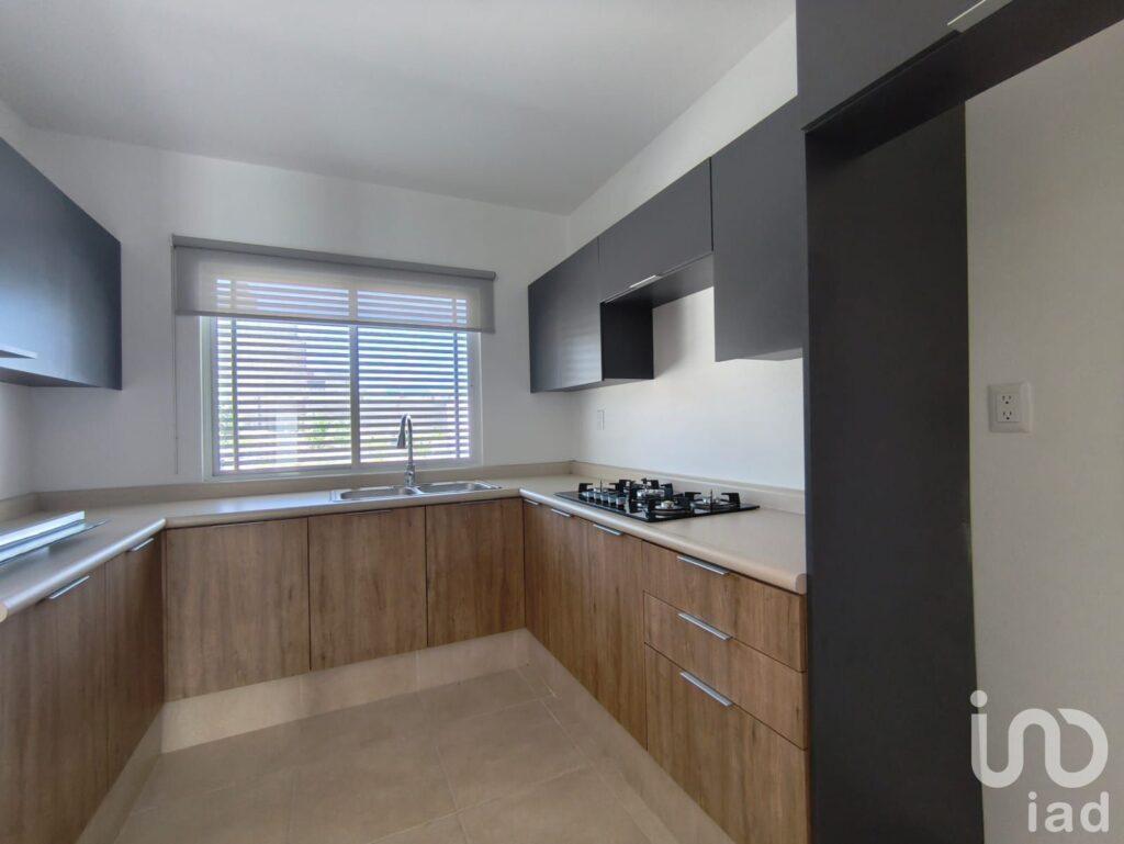 Casa en Venta de 4 recámaras, por Fuerte Ventura $2,460,000 a tan solo 5 minutos de Villa Magna