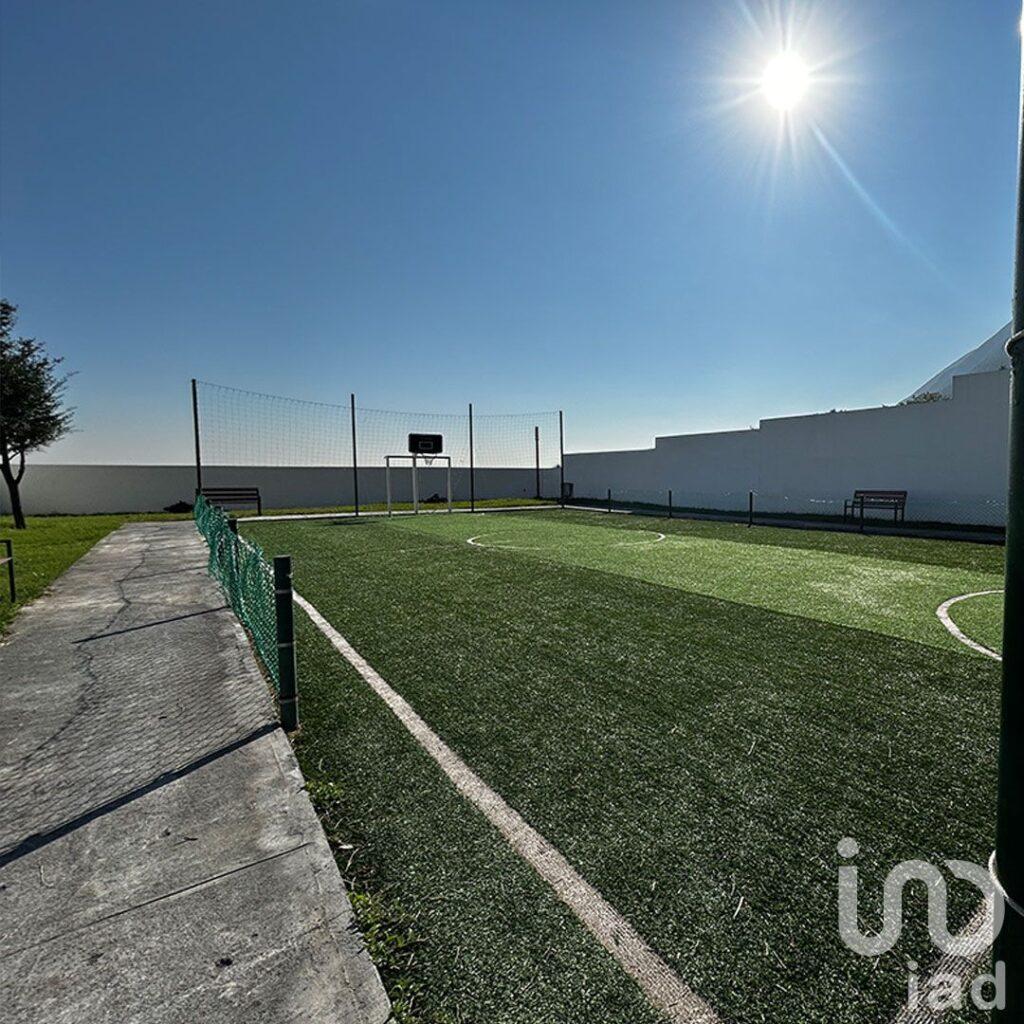 Casa de 3 Niveles en Venta – Balcones de San Patricio, Escobedo N.L.