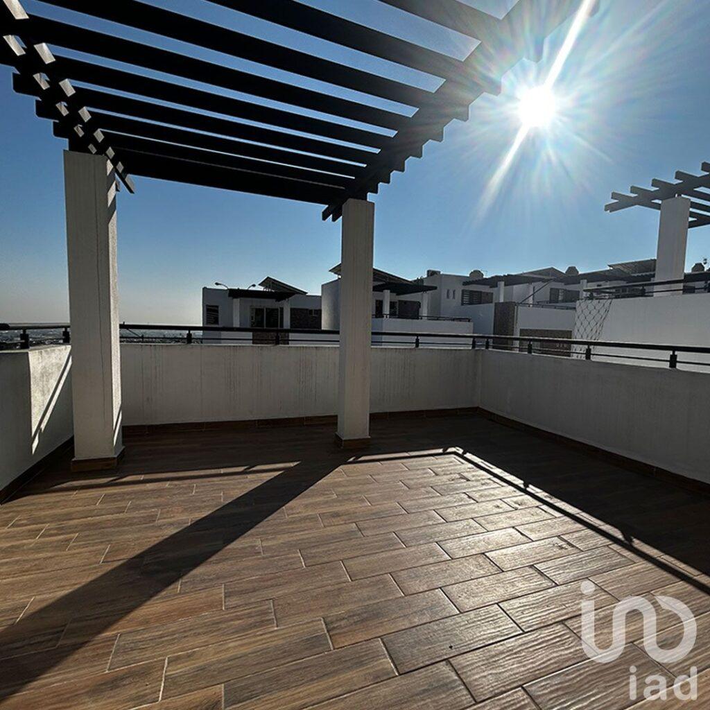 Casa de 3 Niveles en Venta – Balcones de San Patricio, Escobedo N.L.