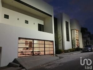 Casa en Venta Cumbres Quinto Sector Monterrey NL