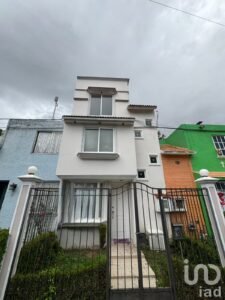 Casa en venta con excelente ubicación Casa en venta con excelente ubicación