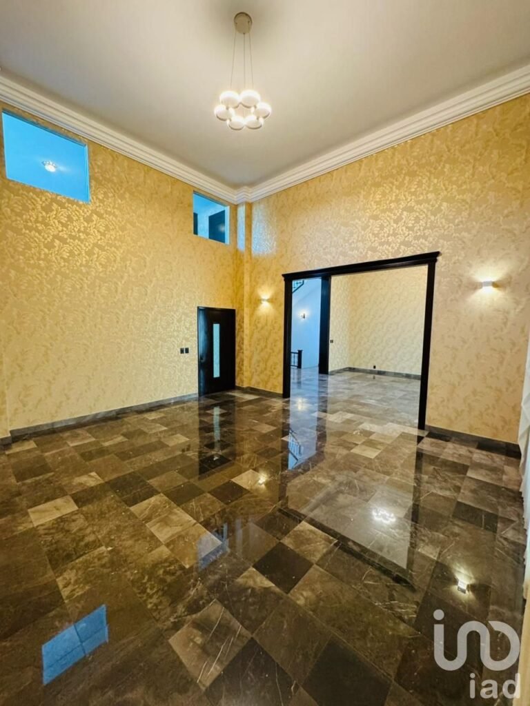 HERMOSA CASA CON OFICINAS EN PUEBLA