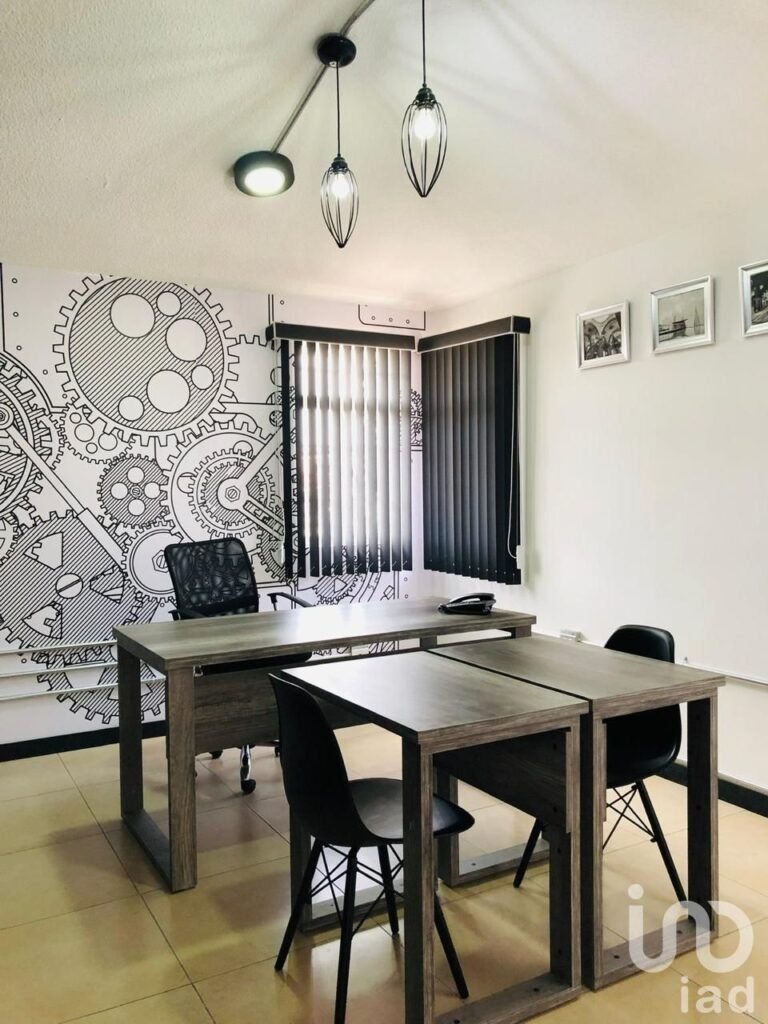 HERMOSA CASA CON OFICINAS EN PUEBLA