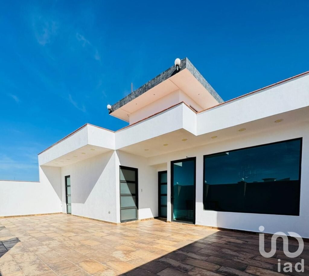 HERMOSA CASA CON OFICINAS EN PUEBLA