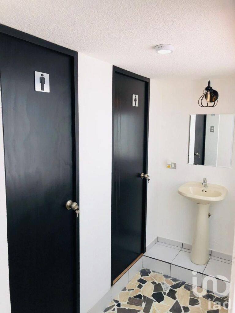 HERMOSA CASA CON OFICINAS EN PUEBLA