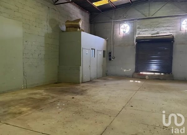 Renta de Bodega 200 m² con acceso para tráiler en Blvd. Óscar Flores