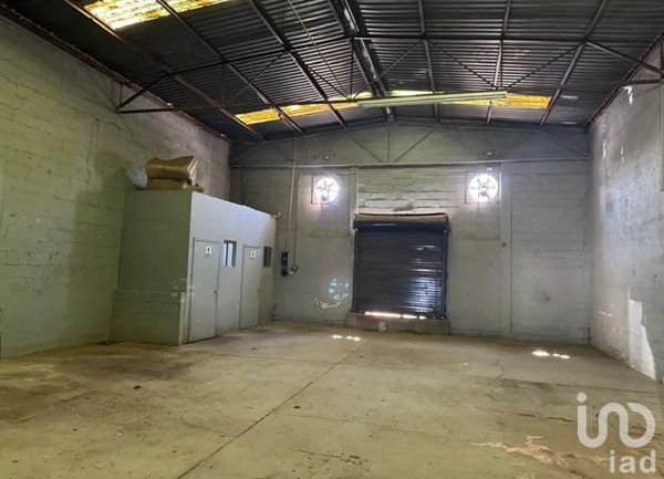 Renta de Bodega 200 m² con acceso para tráiler en Blvd. Óscar Flores