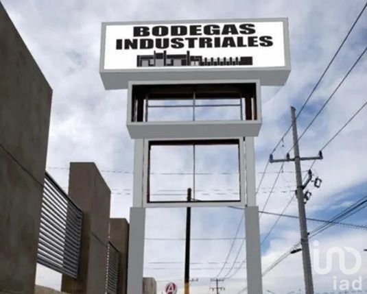 Renta de Bodega 200 m² con acceso para tráiler en Blvd. Óscar Flores